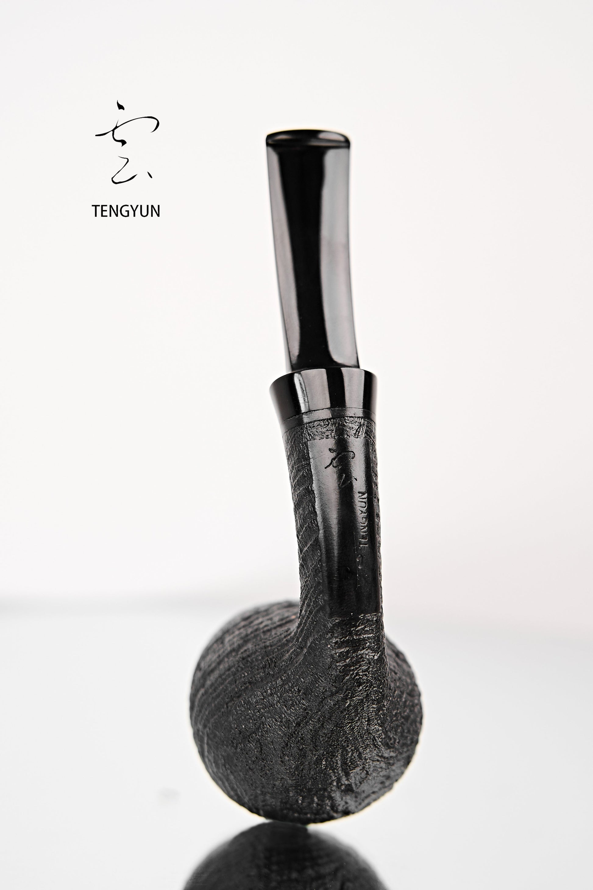 HE. Shadowspire Sandblast Pipe - HEMD